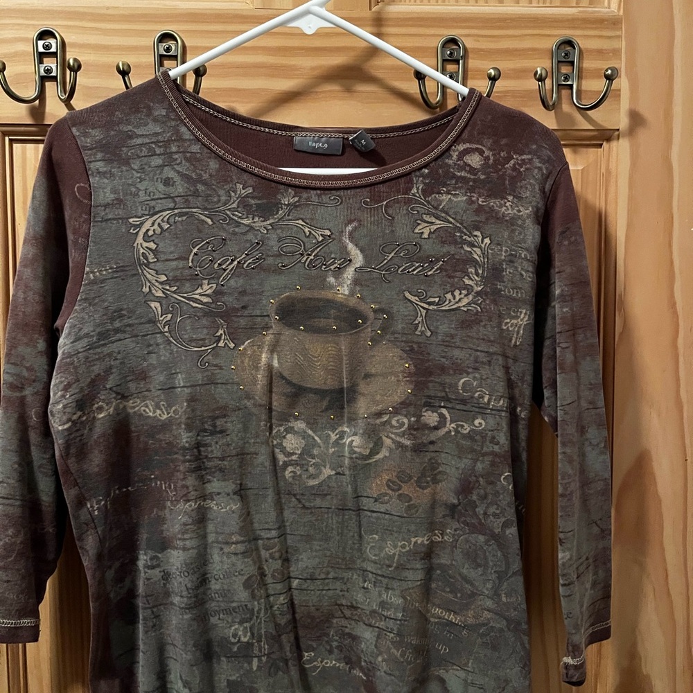 Women’s medium apartment nine